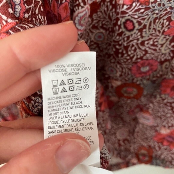 Lucky Brand Red Floral Peasant Loose Fitting Button Front Blouse - Size Small - Picture 6 of 7